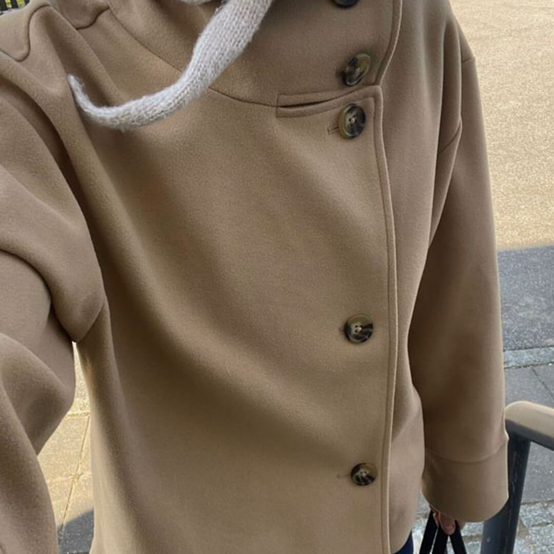 Rosalia elegante jas met opstaande kraag