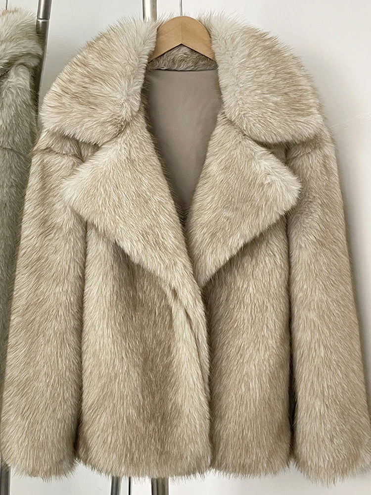 Womens Faux Fur Jacket - Thick Warm Long Sleeve Winter Coat in Khaki 7