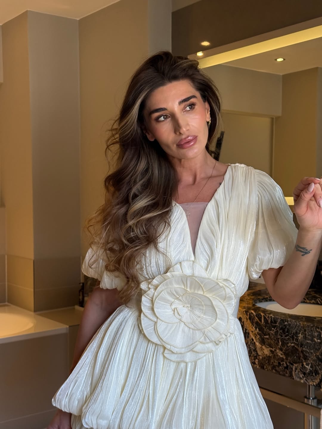 SOERA Rosette Puff Sleeve Bubble Hem Mini Dress - Dresses - Ivory M