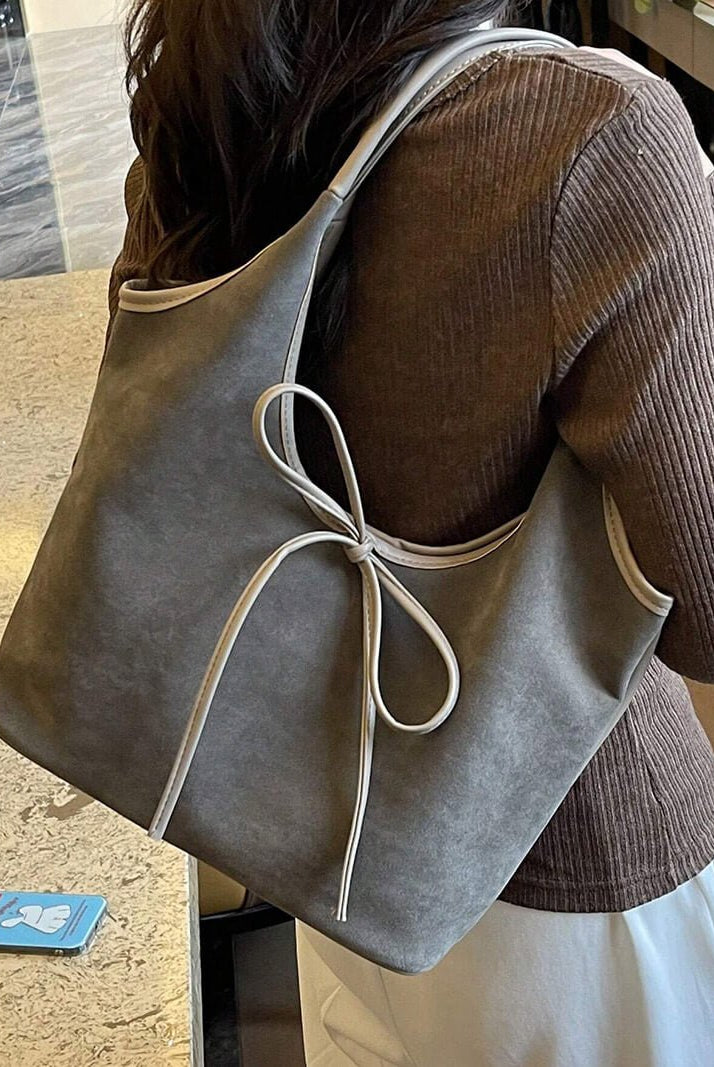 SOERA Florence Suede Bow Bag - Handbags - Soera-Bow-Bag/Black Black Regular