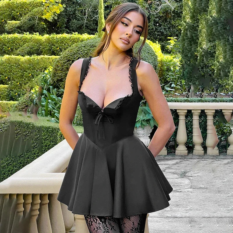 Robe mini rétro Beatrice à décolleté plongeant