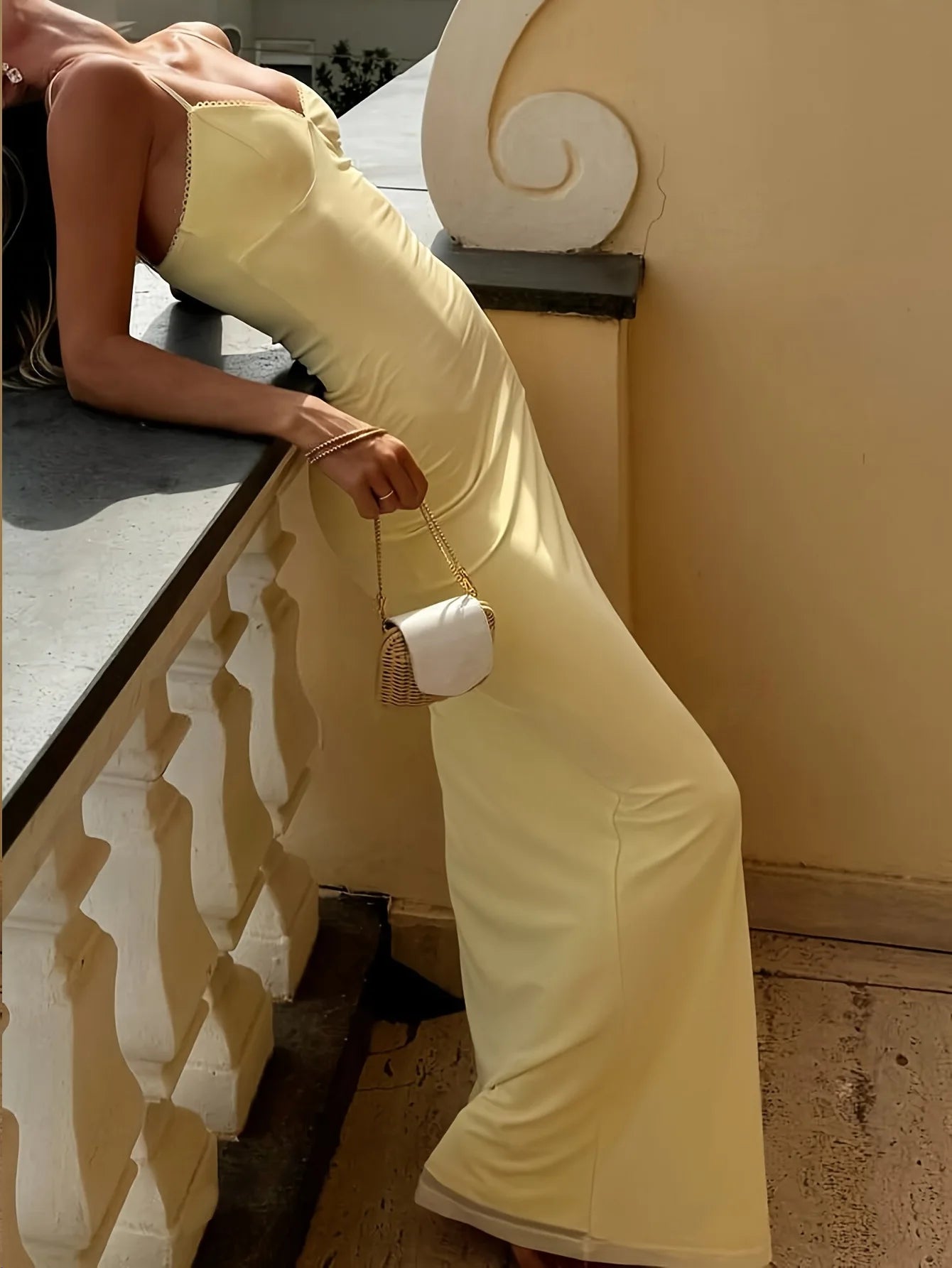 Summer Women's V-neck Yellow Dress With Sexy Backless 1