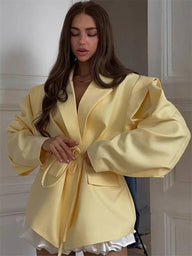 Leandra blazer met wijde mouwen en ceintuur