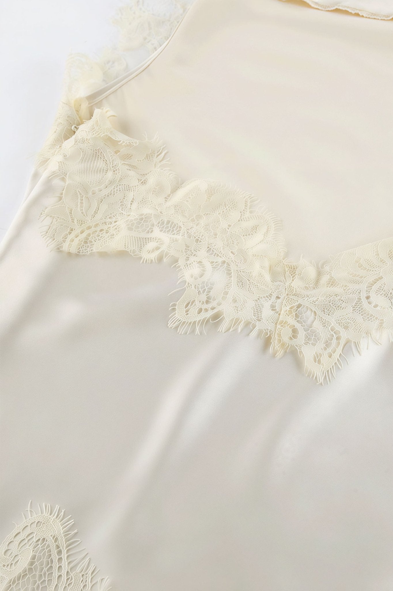 SOERA Bianca Lace Halter Mini Dress - Dress -  M