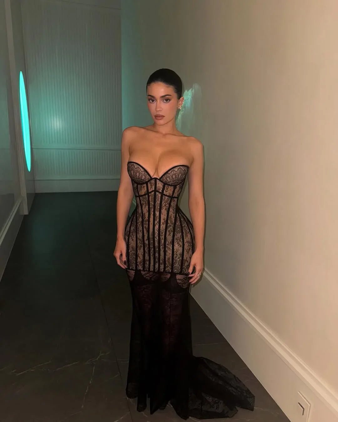 SOERA Missy Strapless Lace Maxi Dress - Dresses -  Black M