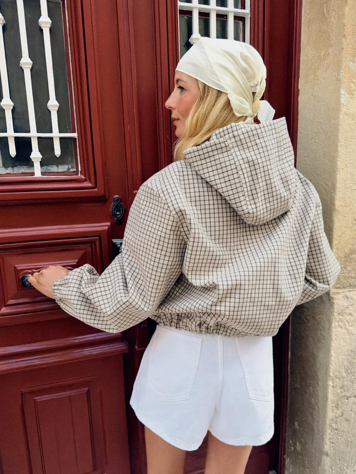 Daniela Geruite Capuchon Gecropte Jas