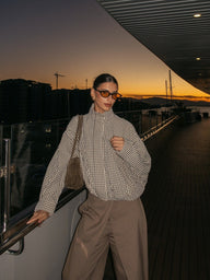 Margot geruite funnel-neck jas